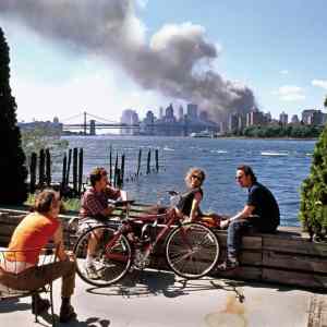 Obrázek 'Thomas-Hoepker-911-WTC-controversial-picture'