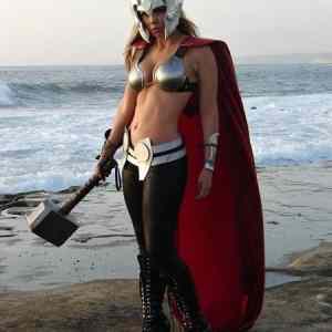 Obrázek 'Thors Sister Is Hot - 16-05-2012'