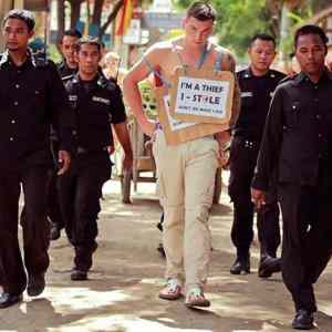 Obrázek 'Tourist punished in Indonesia'