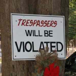 Obrázek 'Trespassers Will Be Violated'