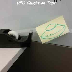 Obrázek 'UFOonTape  '
