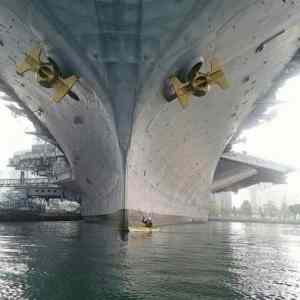 Obrázek 'USS Midway'