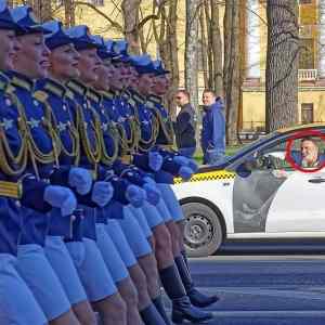Obrázek 'Watching The MarCH'