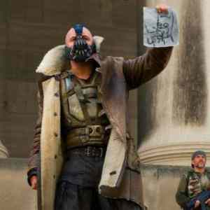 Obrázek 'What Bane thinks of Batman'