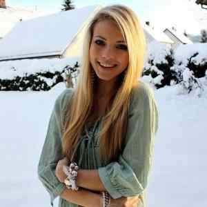 Obrázek 'X- Beautiful Smile on Beautiful Girl 1 '