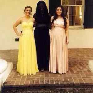 Obrázek 'You cant take her to prom yet she hasnt been unlocked'