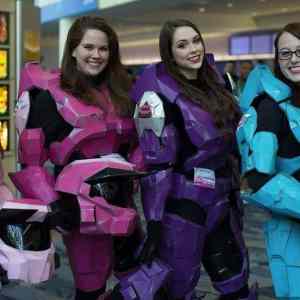 Obrázek 'an allgirl halo cosplay group that totally kicks ass '