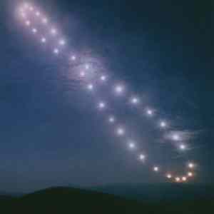 Obrázek 'analemma-pozice Slunce behem roku ve stejny cas'