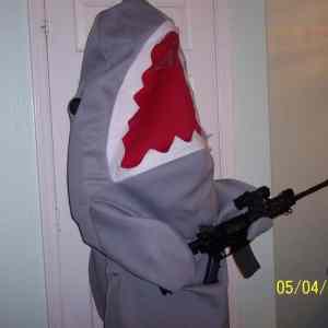 Obrázek 'armed shark'