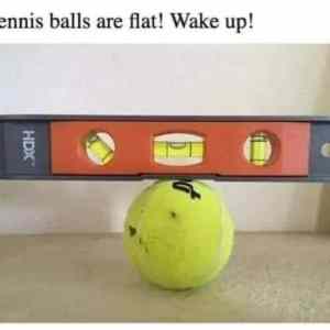 Obrázek 'balls are flat'