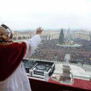 Obrázek 'c19-DJ-Pope'
