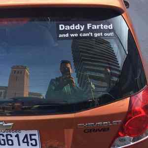 Obrázek 'car-daddy farted'