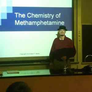 Obrázek 'chemistry&nbsp;professor&nbsp;right&nbsp;now&nbsp;at&nbsp;this&nbsp;very&nbsp;moment'