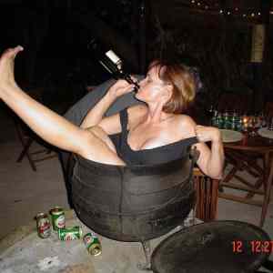 Obrázek 'drunk chick'