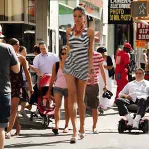 Obrázek 'extra&nbsp;long&nbsp;legs'