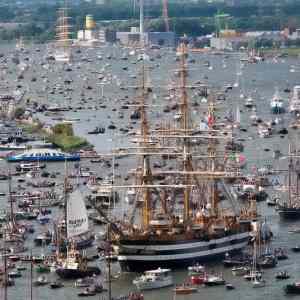 Obrázek 'few&nbsp;boats&nbsp;&nbsp;'