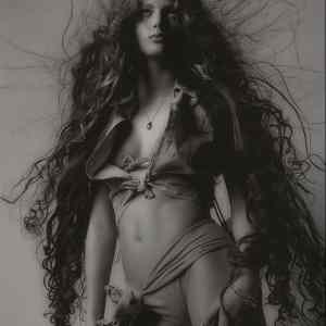 Obrázek 'girl-with-incredible-hair01'