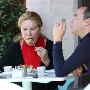 Obrázek 'kdyz se prezene plastika Jocelyn Wildenstein 01'
