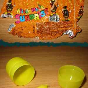 Obrázek 'kinder egg ripoff'