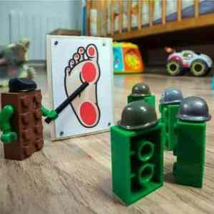 Obrázek 'lego-war-education'