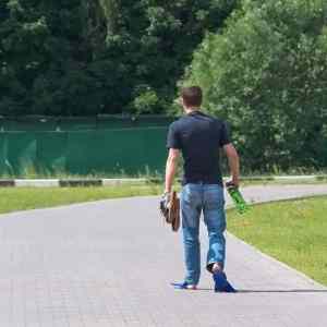 Obrázek 'meanwhile-sidewalk'