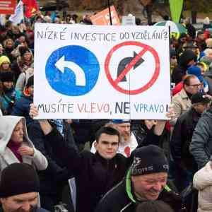 Obrázek 'musime vlevo'