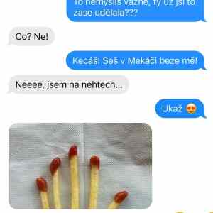 Obrázek 'nehty z McD'