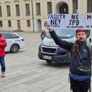 Obrázek 'nemlcici&nbsp;mensina'