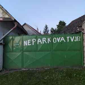 Obrázek 'nepisete napisy nality'