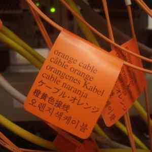 Obrázek 'orange cable'