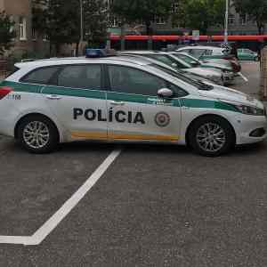 Obrázek 'parkovanie  po policajtsky'