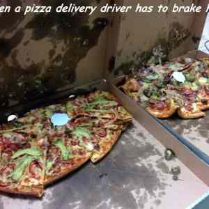 Obrázek 'pizza delivery driver'
