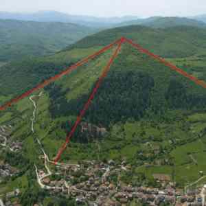 Obrázek 'pyramida v Bosne'