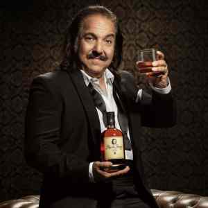 Obrázek 'ron jeremy whiskey'