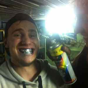 Obrázek 'silver teeth'