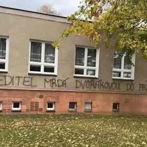 Obrázek 'skolsky napis'