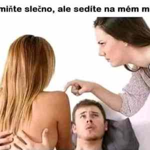 Obrázek 'slecno sedite mi na miste'