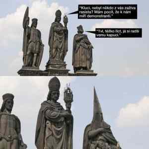 Obrázek 'socha&nbsp;s&nbsp;kapuci'