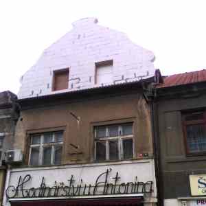 Obrázek 'stara architektura-moderni materialy'