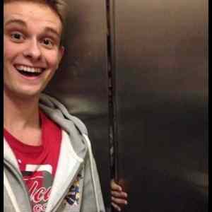 Obrázek 'trapped in a elevator'