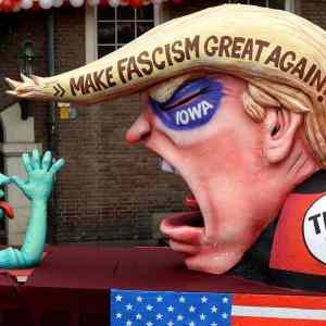 Obrázek 'trump&nbsp;fascist&nbsp;2016'