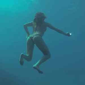 Obrázek 'underwater dat ass'