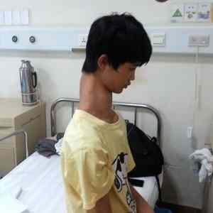 Obrázek 'unusually&nbsp;long&nbsp;neck'