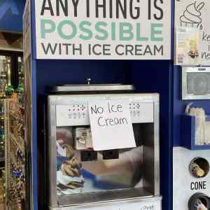 Obrázek 'we are doomed with no ice cream '