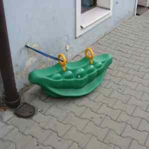 Obrázek 'zamcena houpacka'