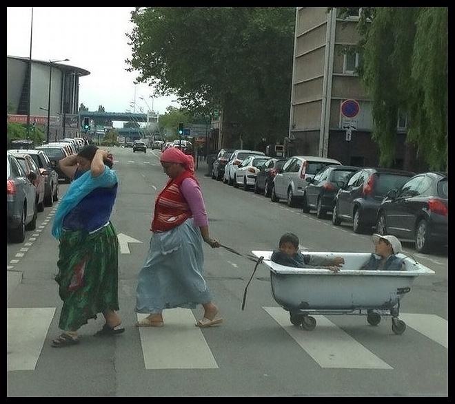 Obrázek - Meanwhile in Road -      21.06.2013