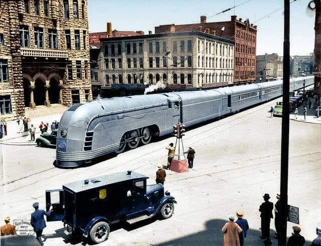 Obrázek - New York Central -Mercury- streamline train -  1936 -