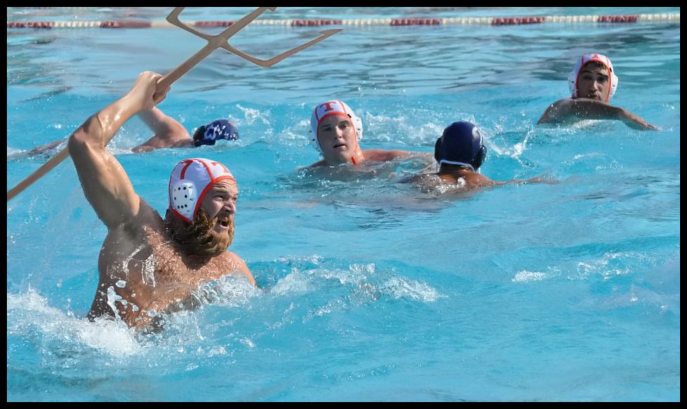 Obrázek - Poseidon plays for my schools Water Polo team -      28.02.2013
