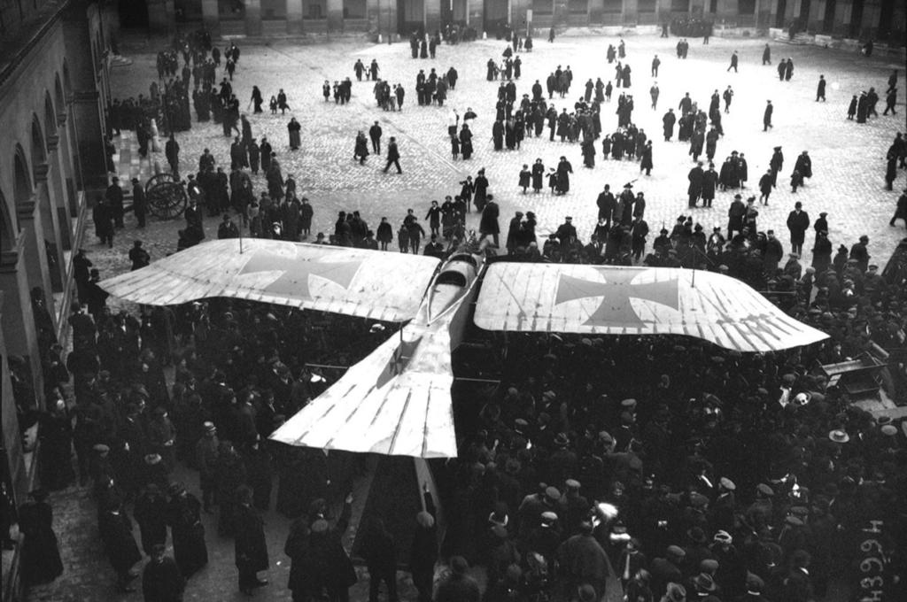 Obrázek - Taube monoplane - Paris 195 -