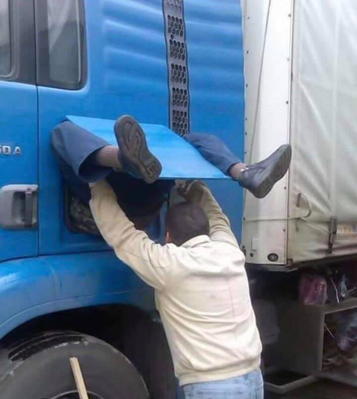 Obrázek - jak kamionaci prichazeji na svet -